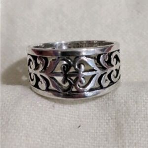 James Avery
